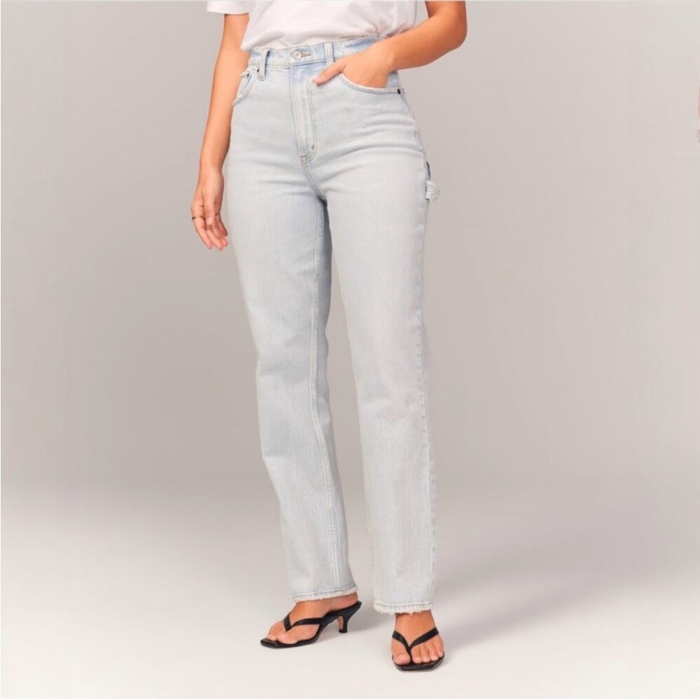 Abercrombie 90’s Straight Ultra High Rise Curve Love Jeans